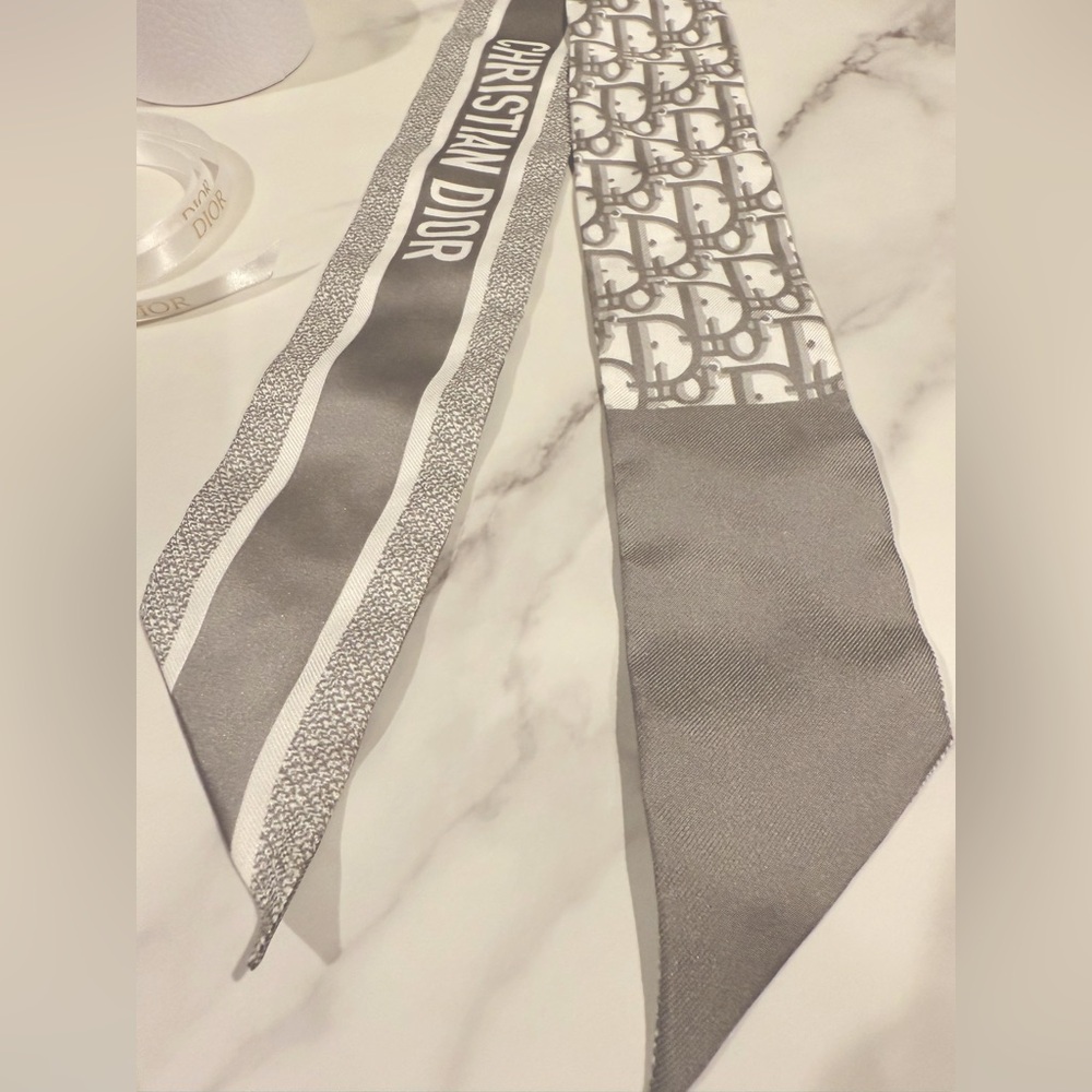 Christian Dior Twilly - Picture 2 of 11